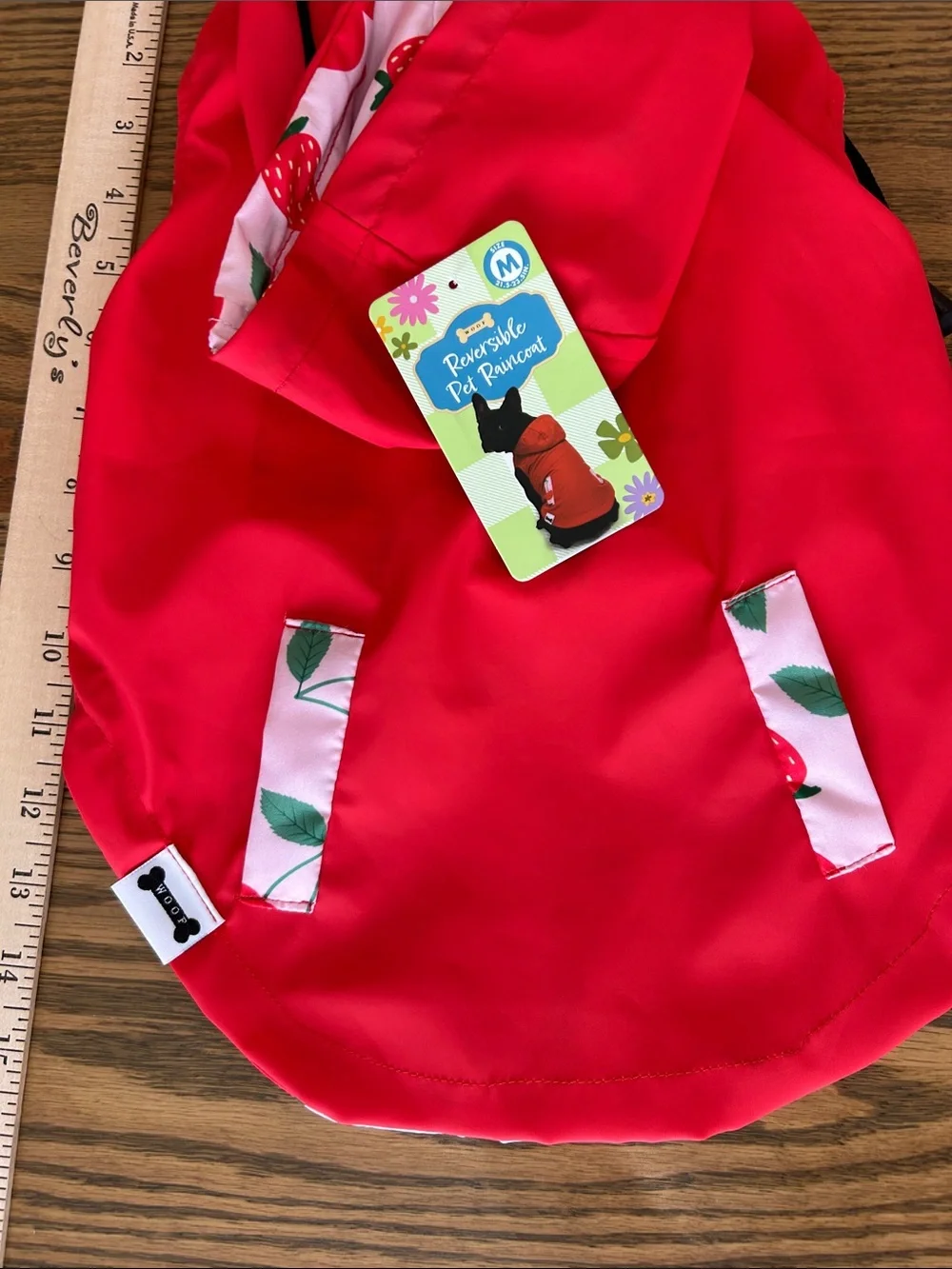 WOOF Strawberry Pet Reversible red Raincoat with Hood, size Medium, NWT